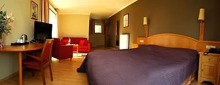 Le Nid D'izel Gaume-ardenne ホテル 3*